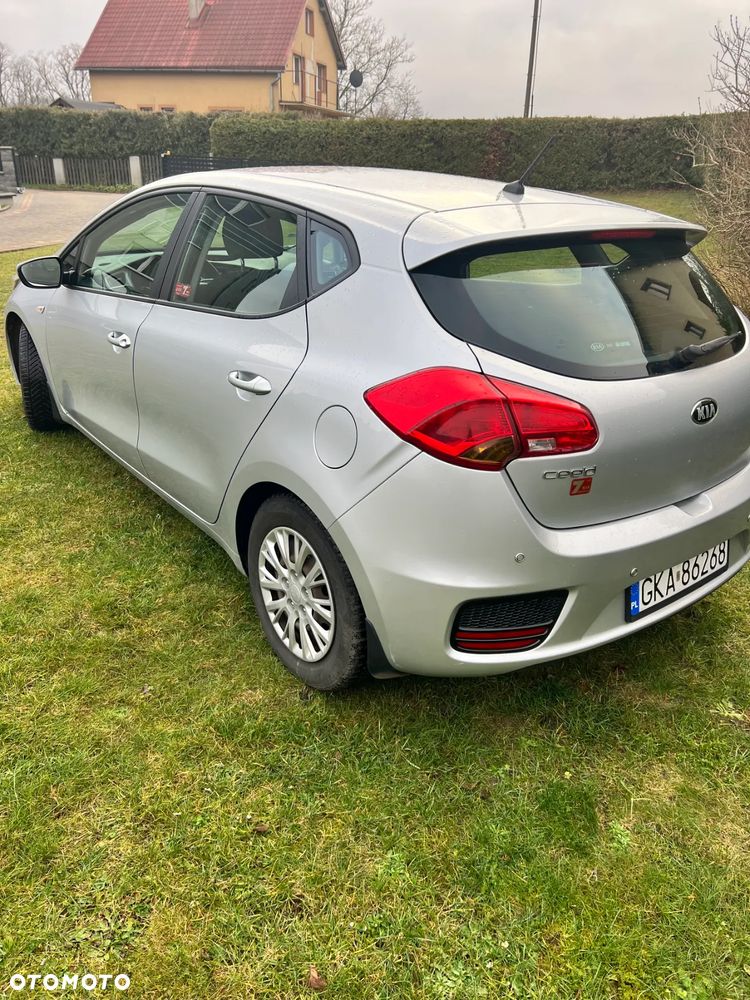 Kia Ceed - 7