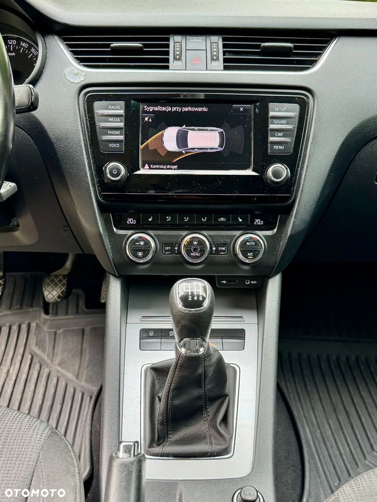 Skoda Octavia 1.8 TSI Ambition - 11