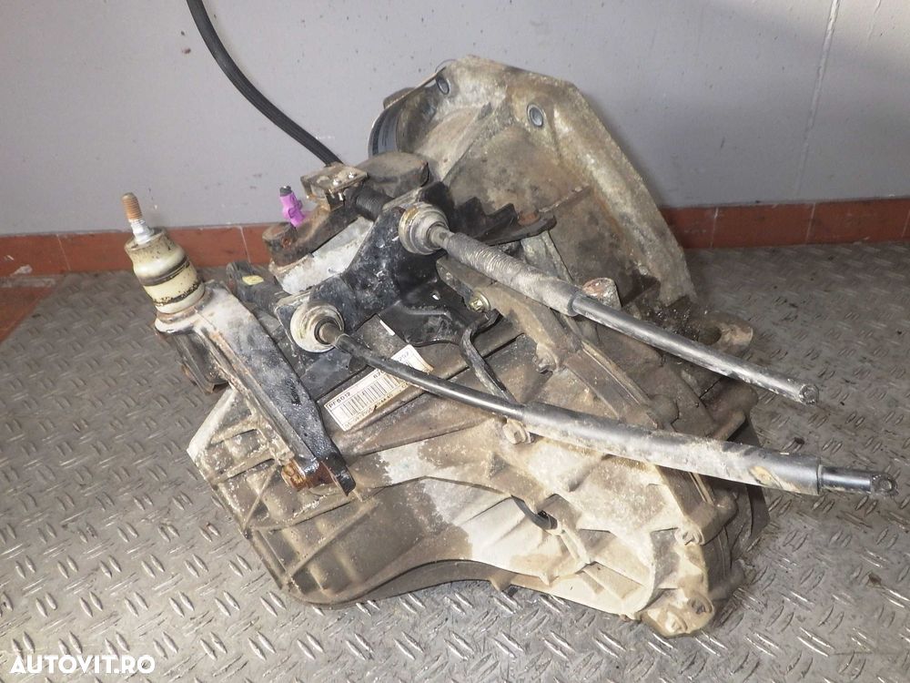 Cutie manuala de viteza Renault Trafic/Opel Vivaro; 2.5 DCI; PF6012 - 1