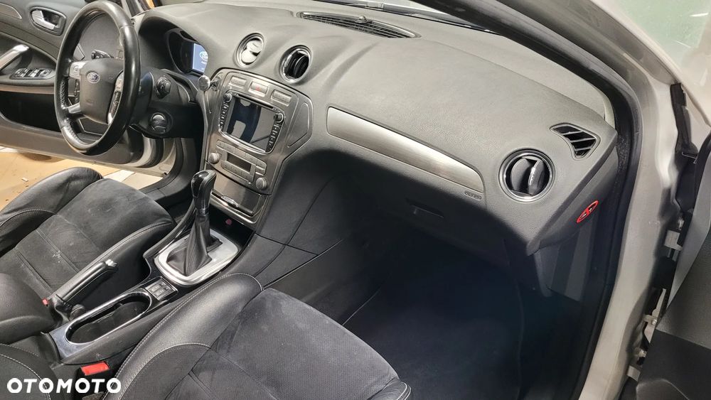 Ford Mondeo 2.0 TDCi Titanium X - 13