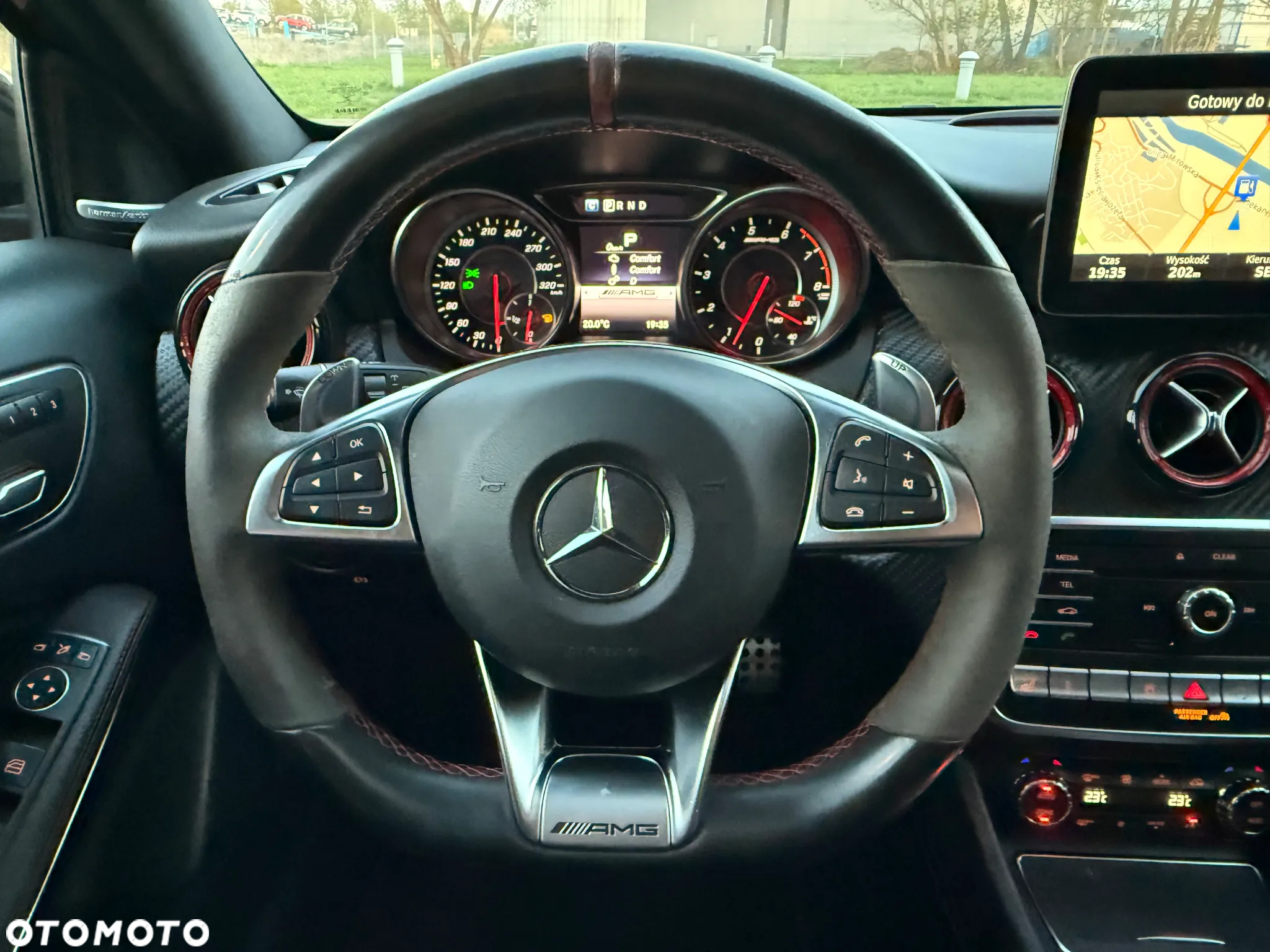 Mercedes-Benz Klasa A AMG 45 4-Matic - 32