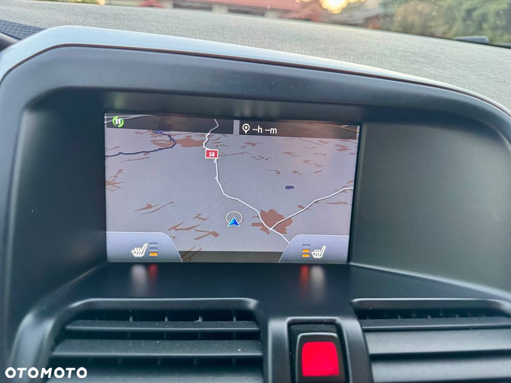 Volvo XC 60 D4 Geartronic Momentum - 24