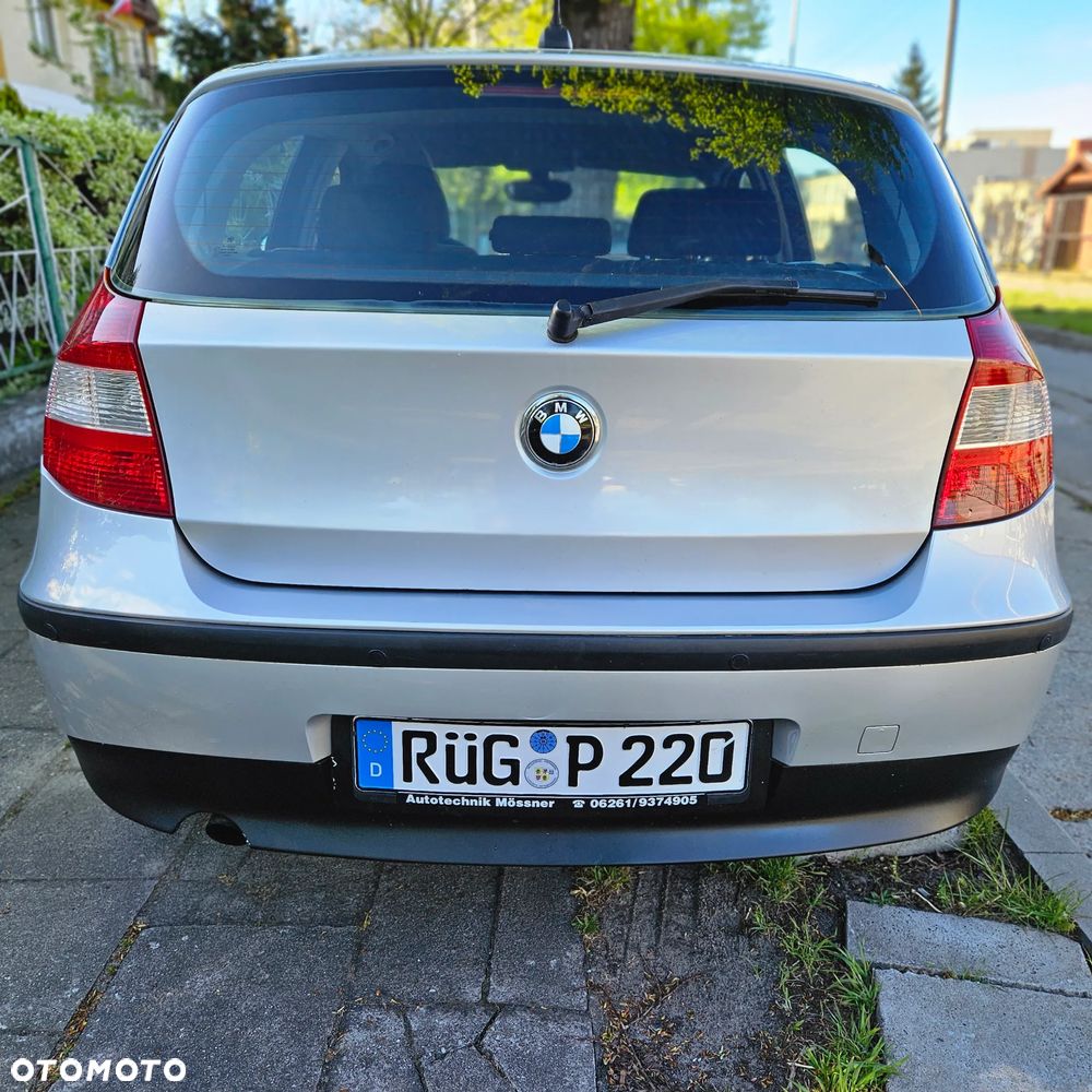 BMW Seria 1 116i - 11