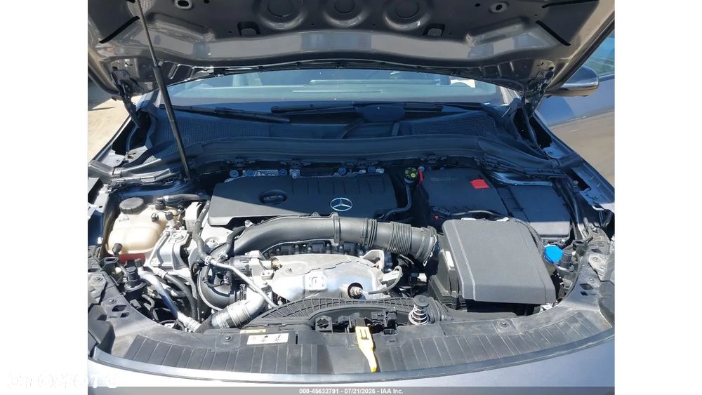 Mercedes-Benz GLA 250 8G-DCT AMG Line - 11