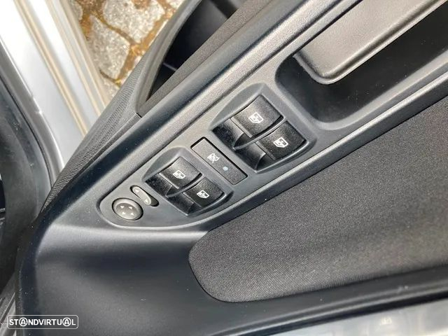 Fiat Tipo Station Wagon 1.3 M-Jet Lounge - 27