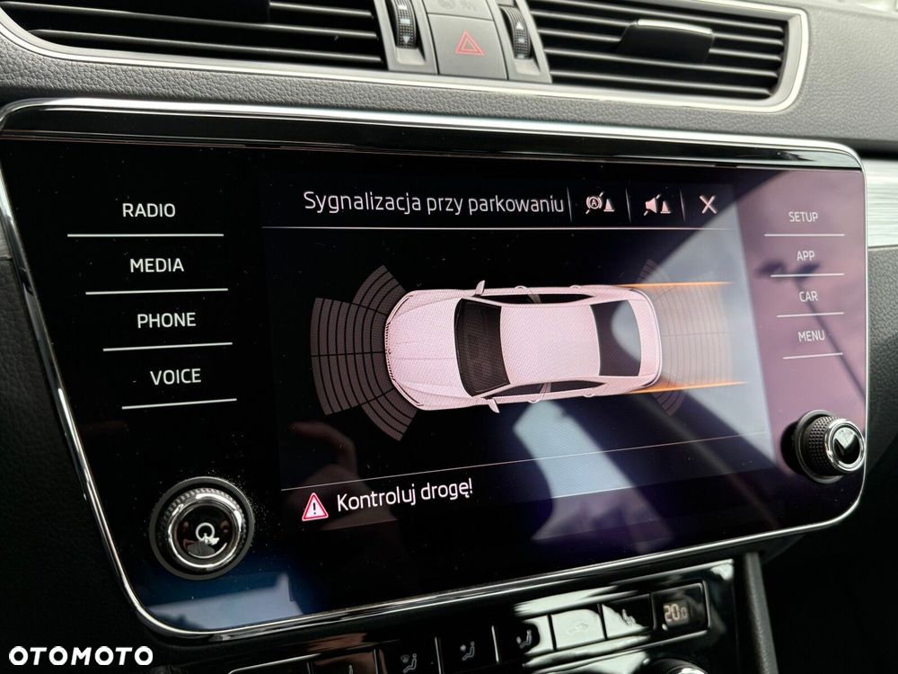 Skoda Superb 2.0 TDI Ambition DSG - 33