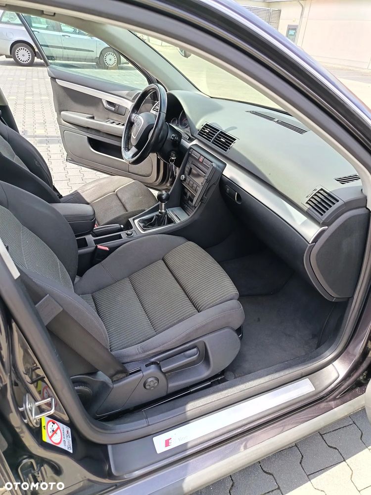 Audi A4 Limousine 2.0 TDI DPF - 8