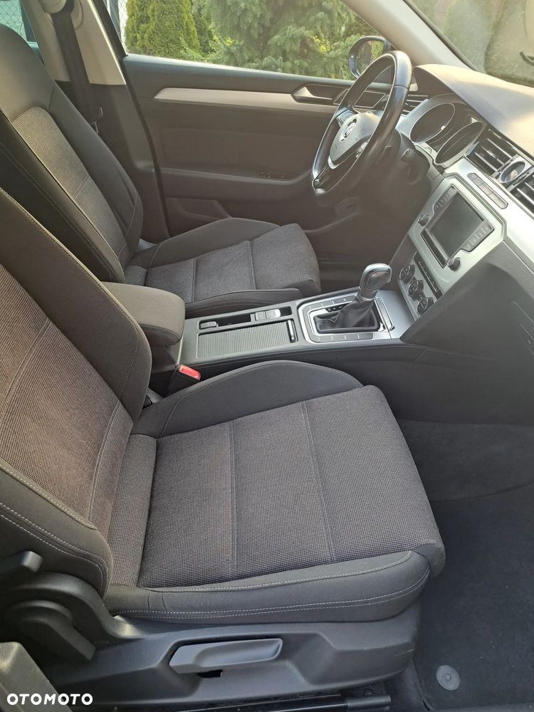 Volkswagen Passat 2.0 TDI (BlueMotion Technology) DSG Comfortline - 21