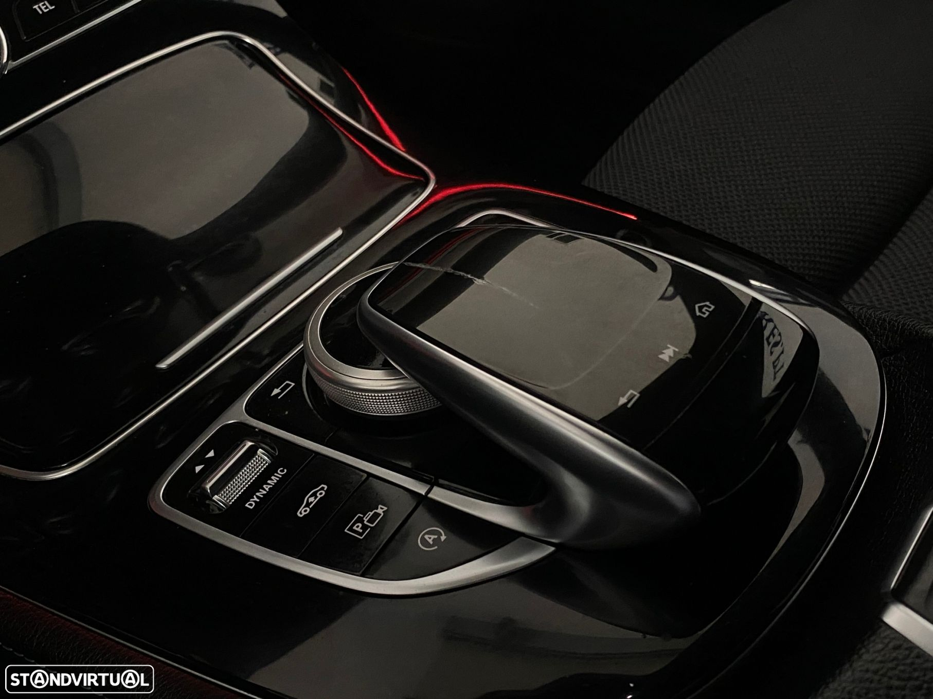 Mercedes-Benz E 220 d 4-Matic All Terrain Avantgarde - 40