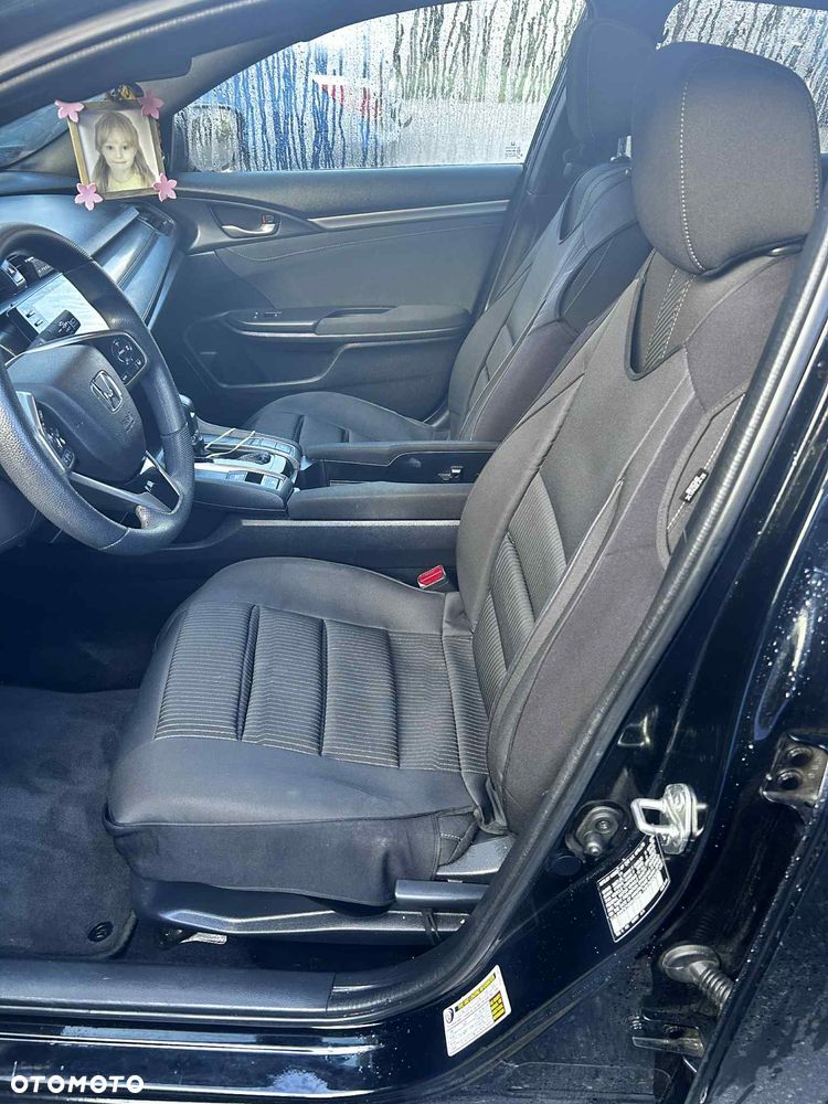 Honda Civic 1.5 i-VTEC Turbo CVT Sport - 18