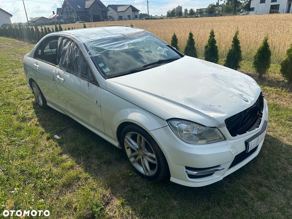 Mercedes-Benz Klasa C 200 CDI DPF (BlueEFFICIENCY) - 25