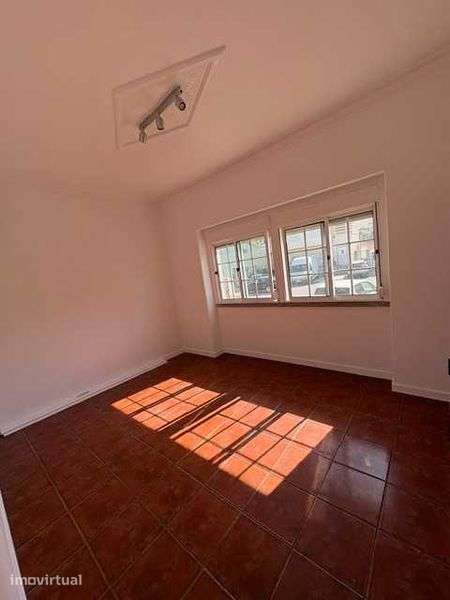 Apartamento T2 para arrendamento - Grande imagem: 2/12