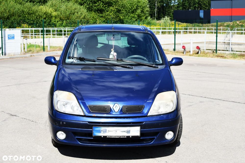 Renault Scenic - 1
