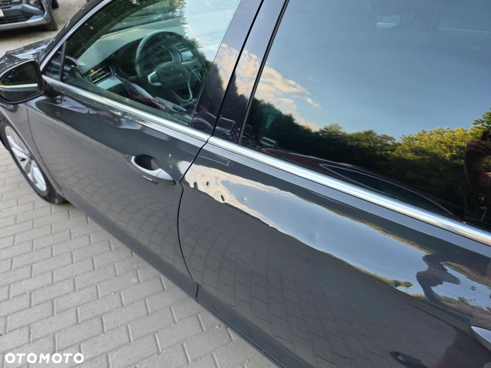 Volkswagen Passat 2.0 TDI SCR DSG Business - 9