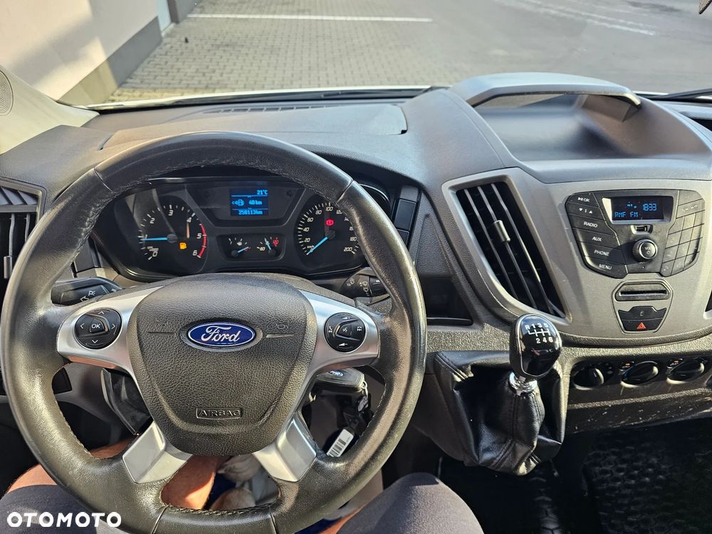 Ford Transit - 17