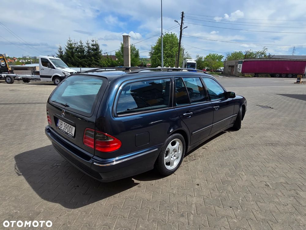 Mercedes-Benz Klasa E - 6