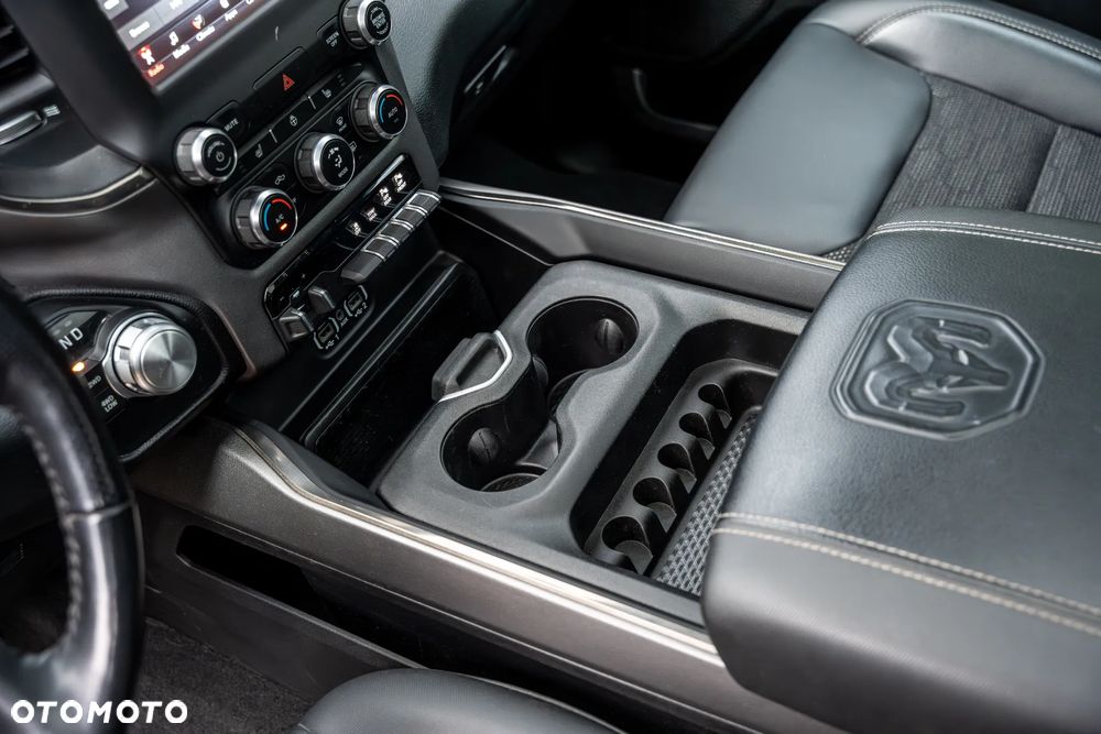 Dodge RAM 5.7 4x4 - 23