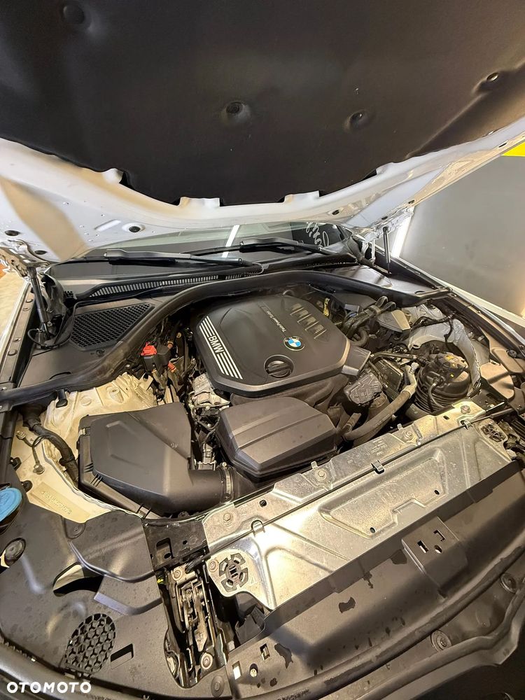 BMW Seria 3 318d MHEV Sport Line - 30