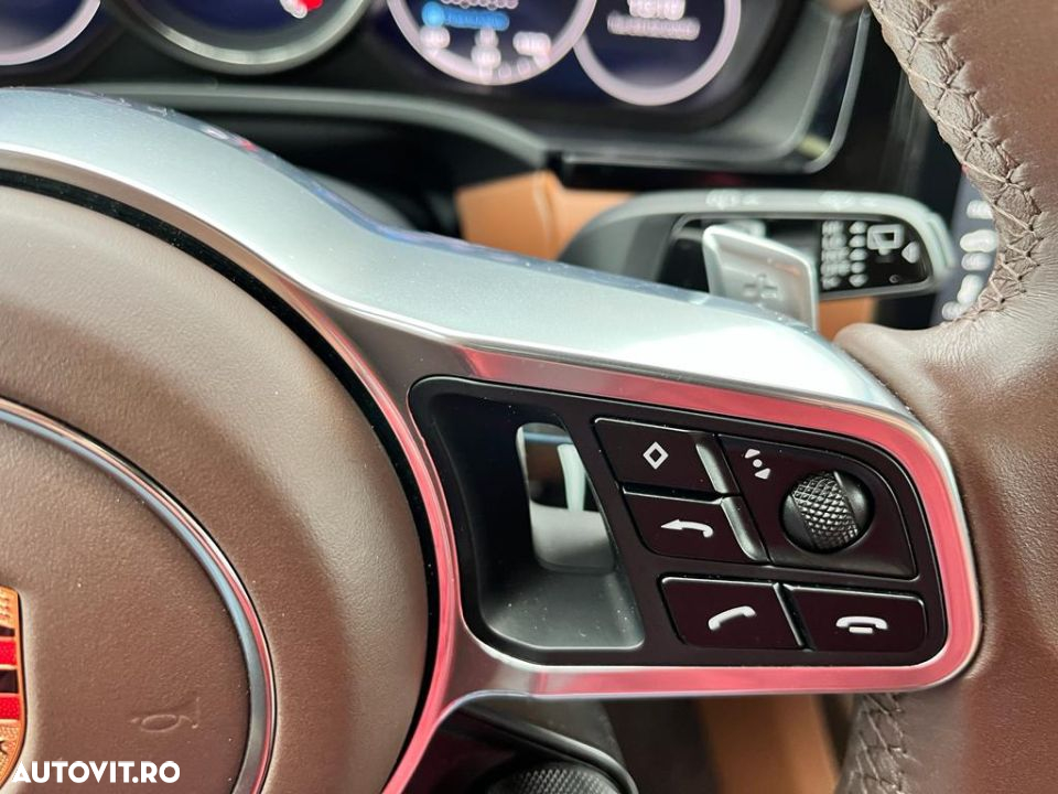 Porsche Cayenne - 10