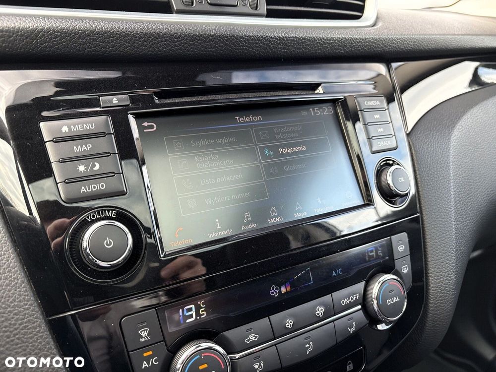 Nissan Qashqai 1.3 DIG-T N-Connecta - 20