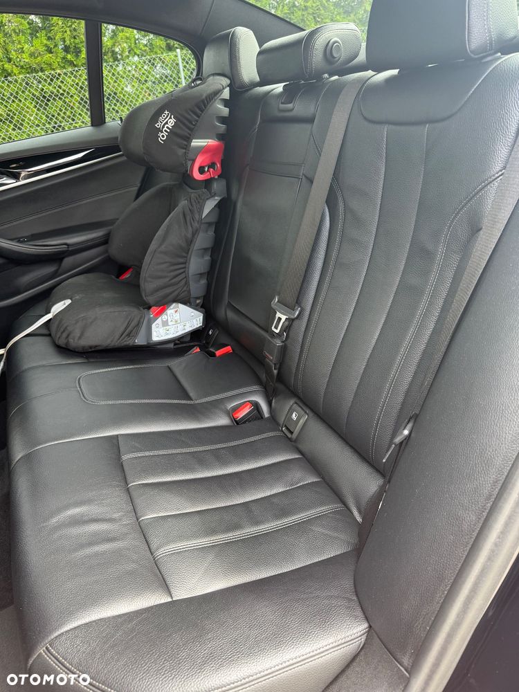 BMW Seria 5 530d xDrive M Sport sport - 19