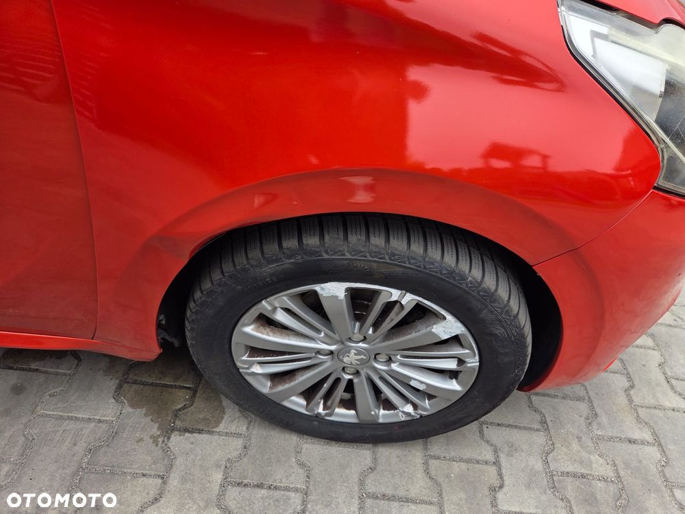 Peugeot 208 1.2 PureTech GPF Allure S&S - 3