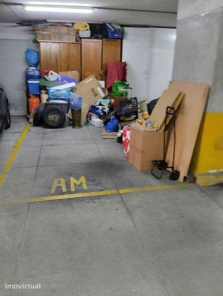 Lugar de Garagem - R da Areosa - Paranhos - Porto - Particular - Grande imagem: 3/6