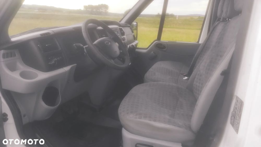Ford TRANSIT POLSKI SALON 1 WŁASCICIEL BEZWYPADKOWY MAŁY ORGINALNY PRZEBIEG - 6