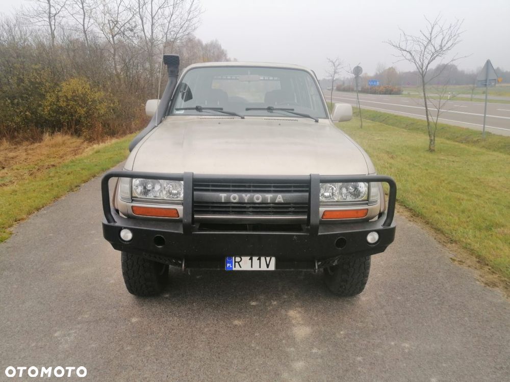 Toyota Land Cruiser - 6
