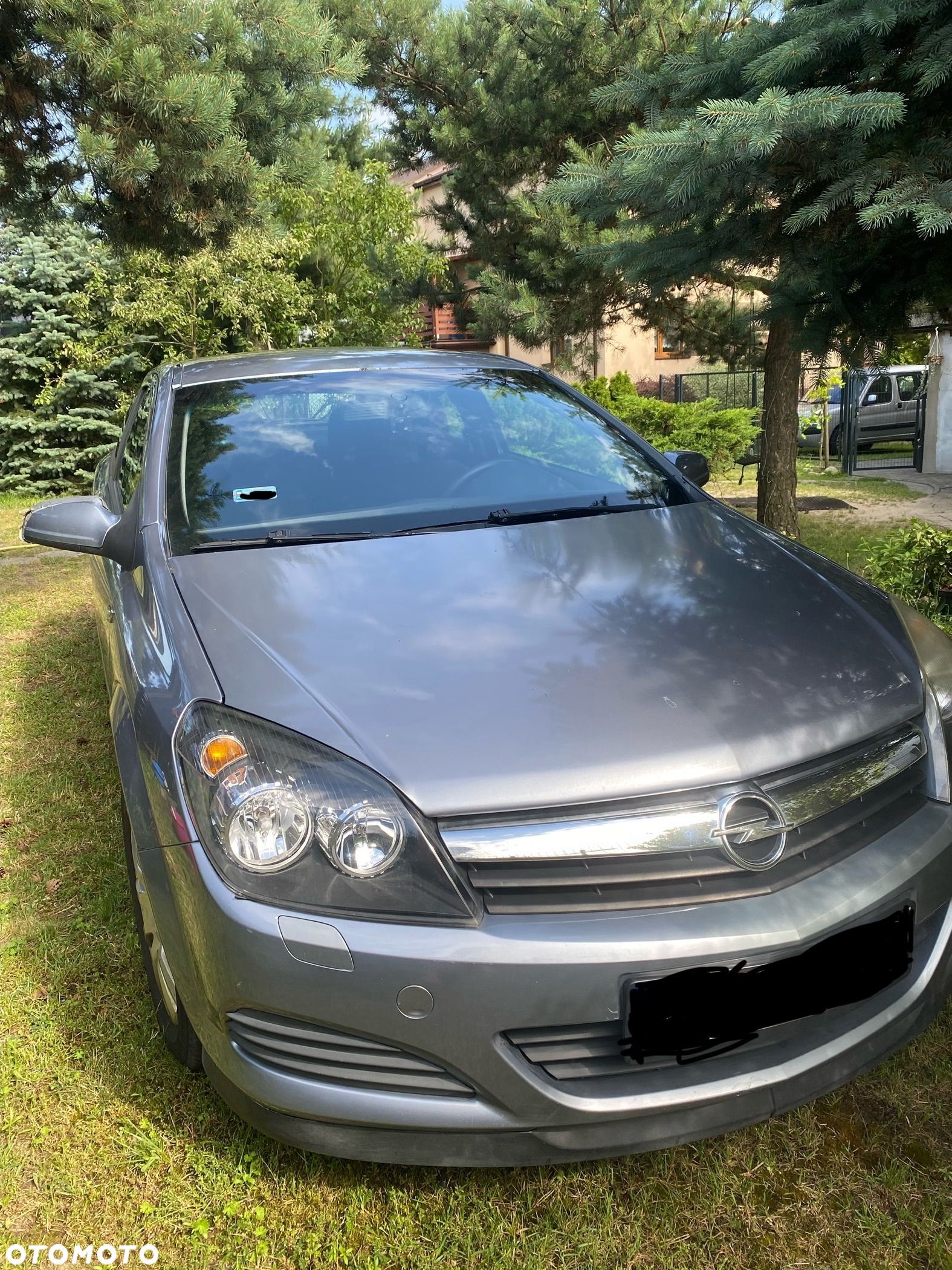 Opel Astra GTC 1.6 - 1