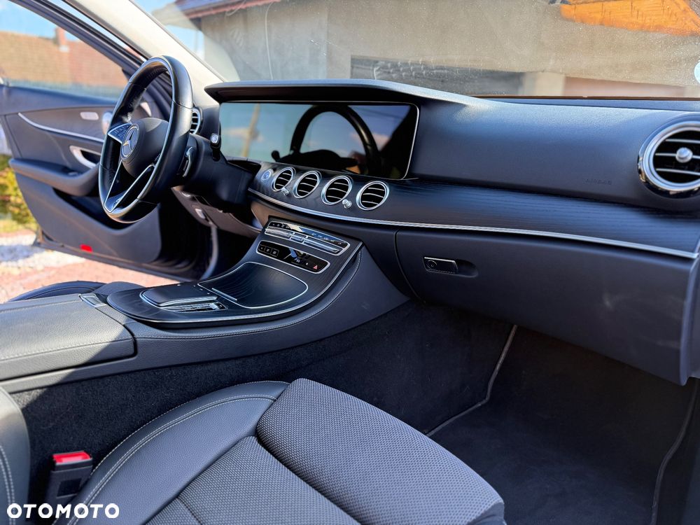 Mercedes-Benz Klasa E 220 d 9G-TRONIC Avantgarde - 18