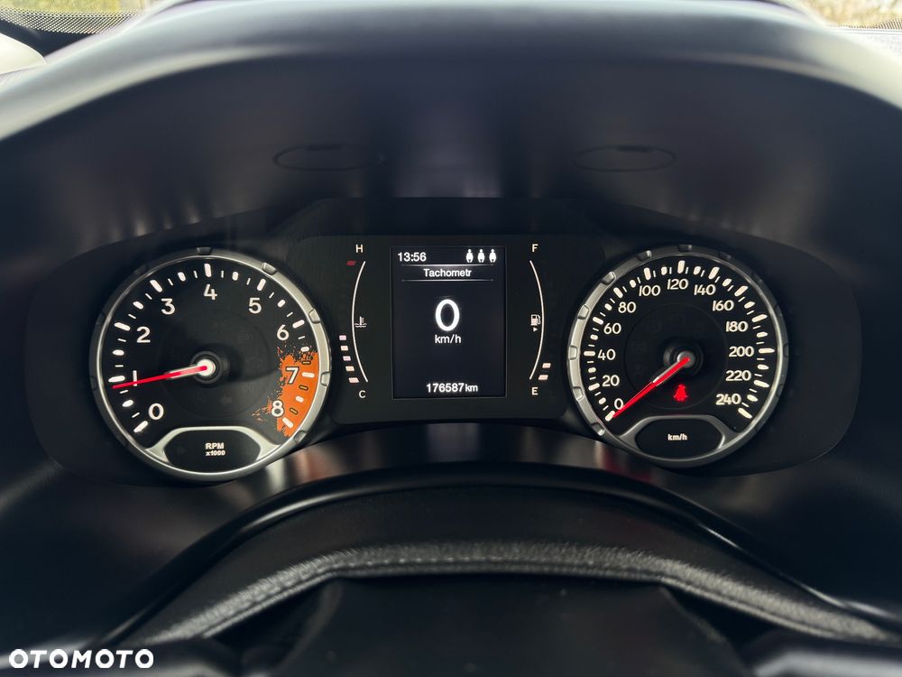 Jeep Renegade 1.4 MultiAir Longitude - 27