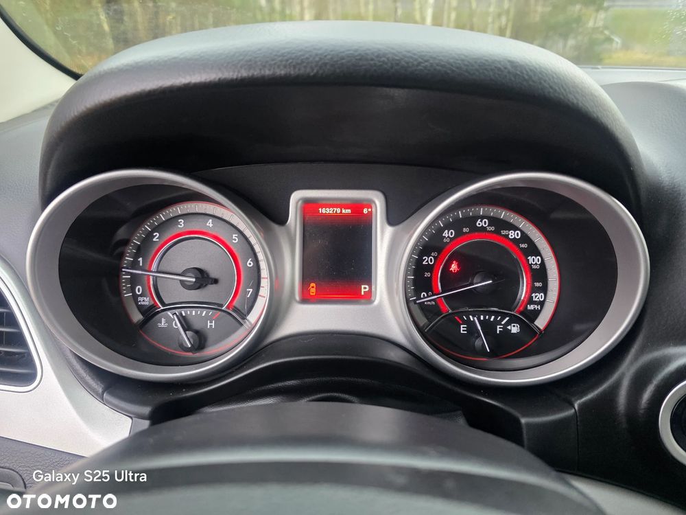 Dodge Journey 2.7 V6 R/T - 27