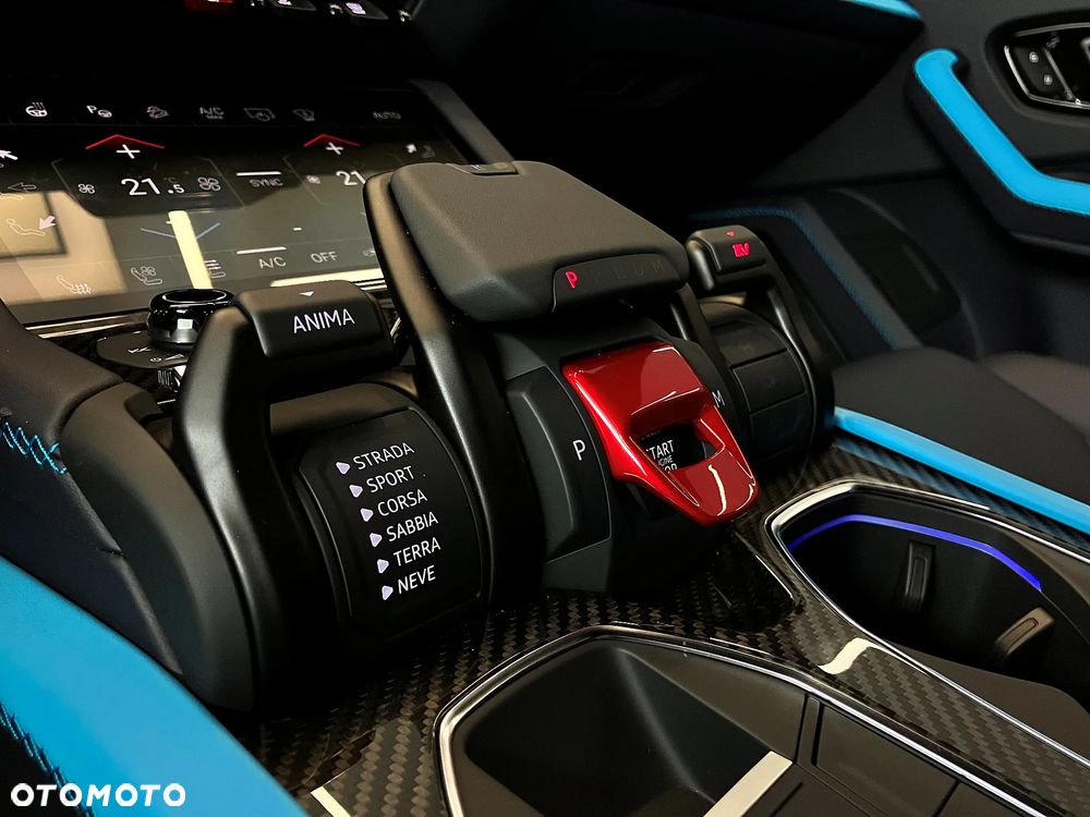 Lamborghini Urus - 19