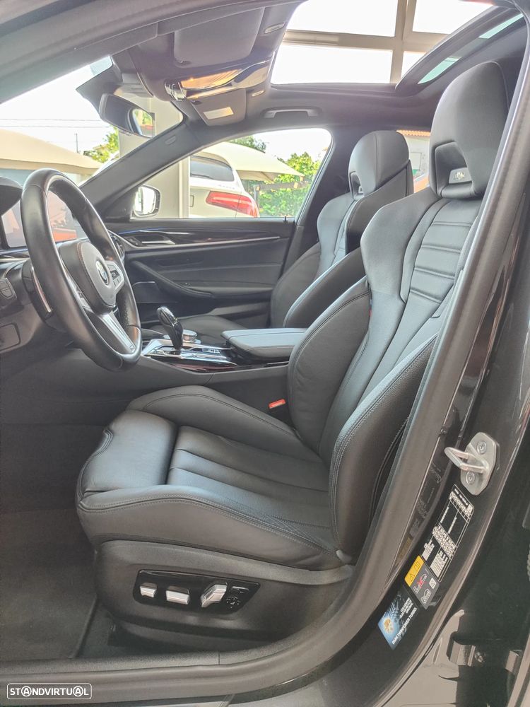 BMW 530 e Pack 50 anos M - 14
