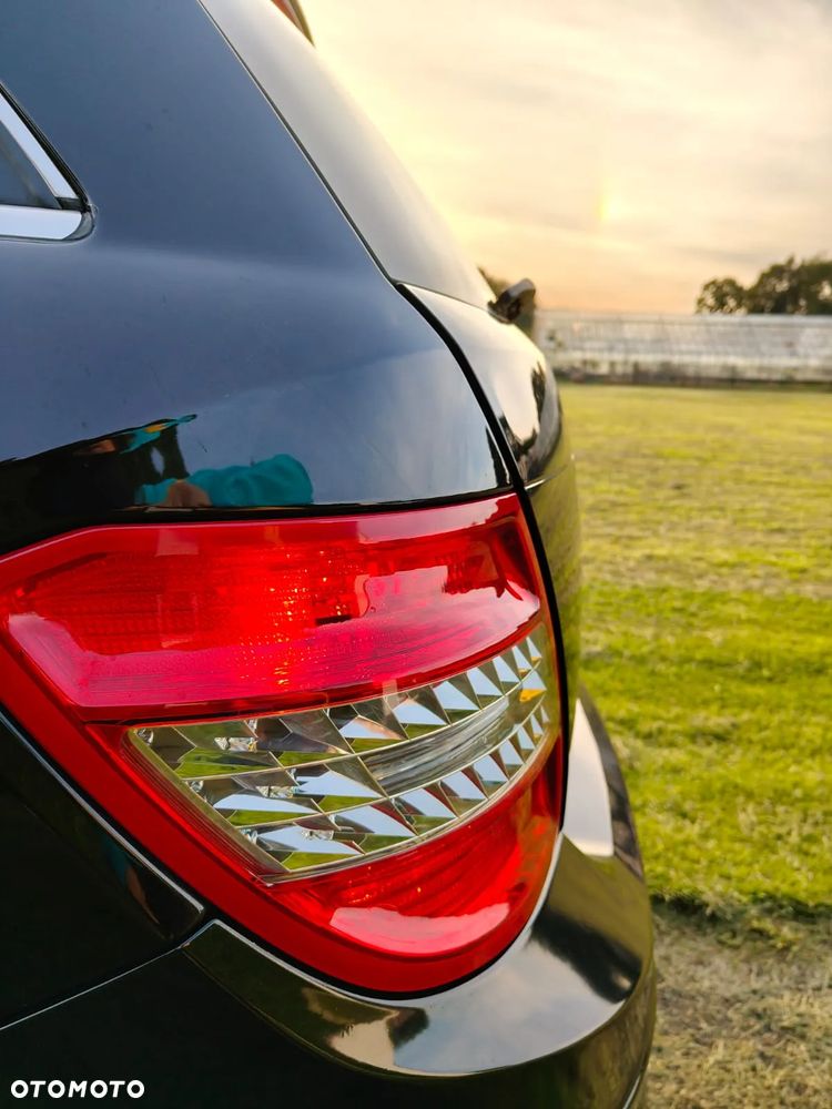 Mercedes-Benz Klasa C 220 CDI BlueEff Avantgarde - 15