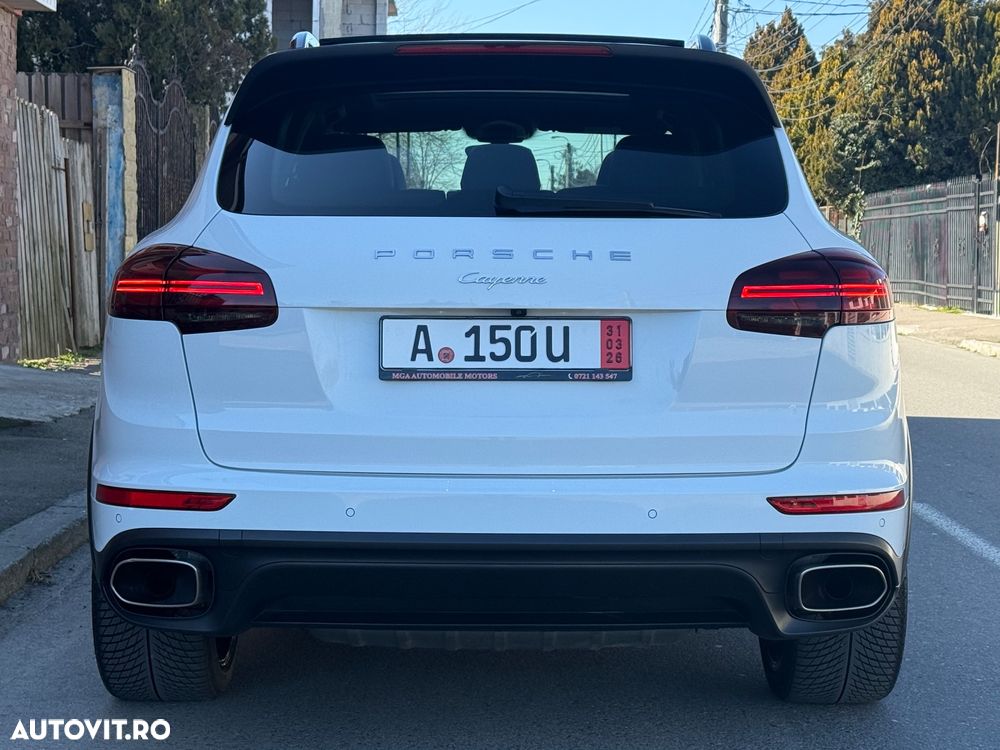 Porsche Cayenne - 21