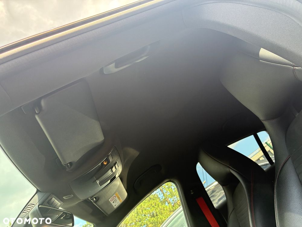 Mercedes-Benz CLA 250 4Matic 7G-DCT Sport - 32