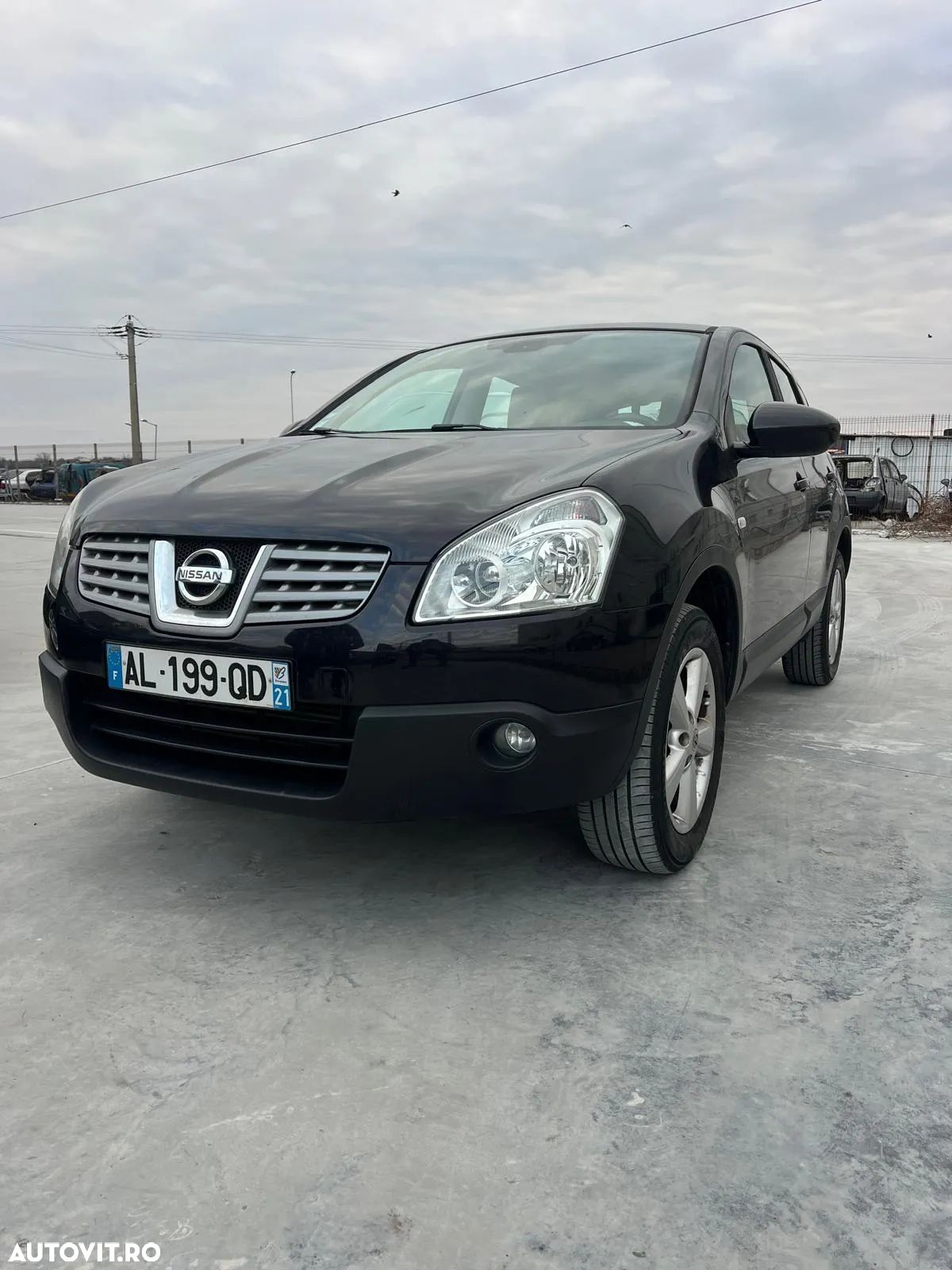 Nissan Qashqai - 1