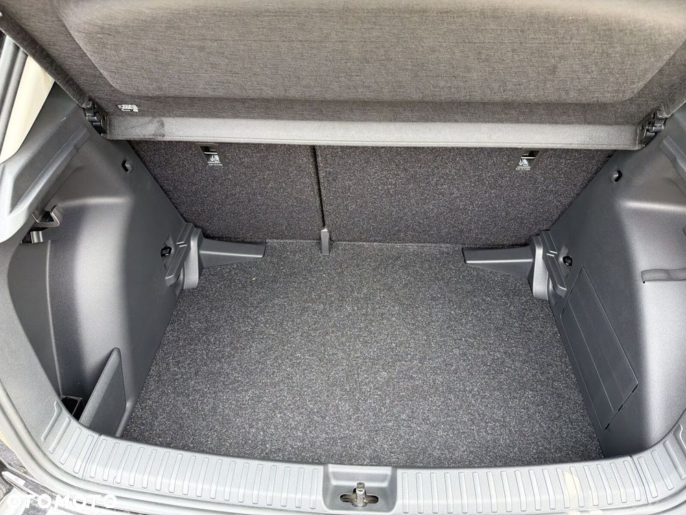 Skoda Fabia 1.0 TSI Drive - 25