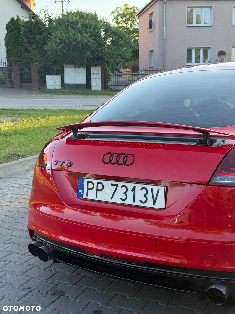 Audi TT S Coupé - 13