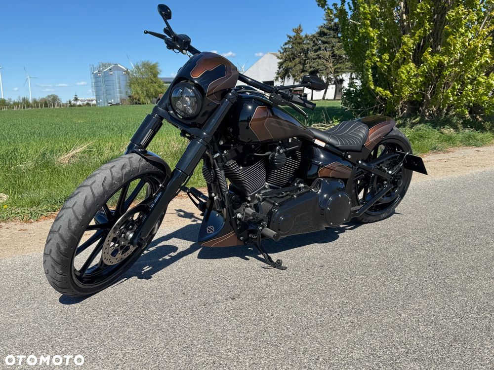 Harley-Davidson FXSB Breakout - 9