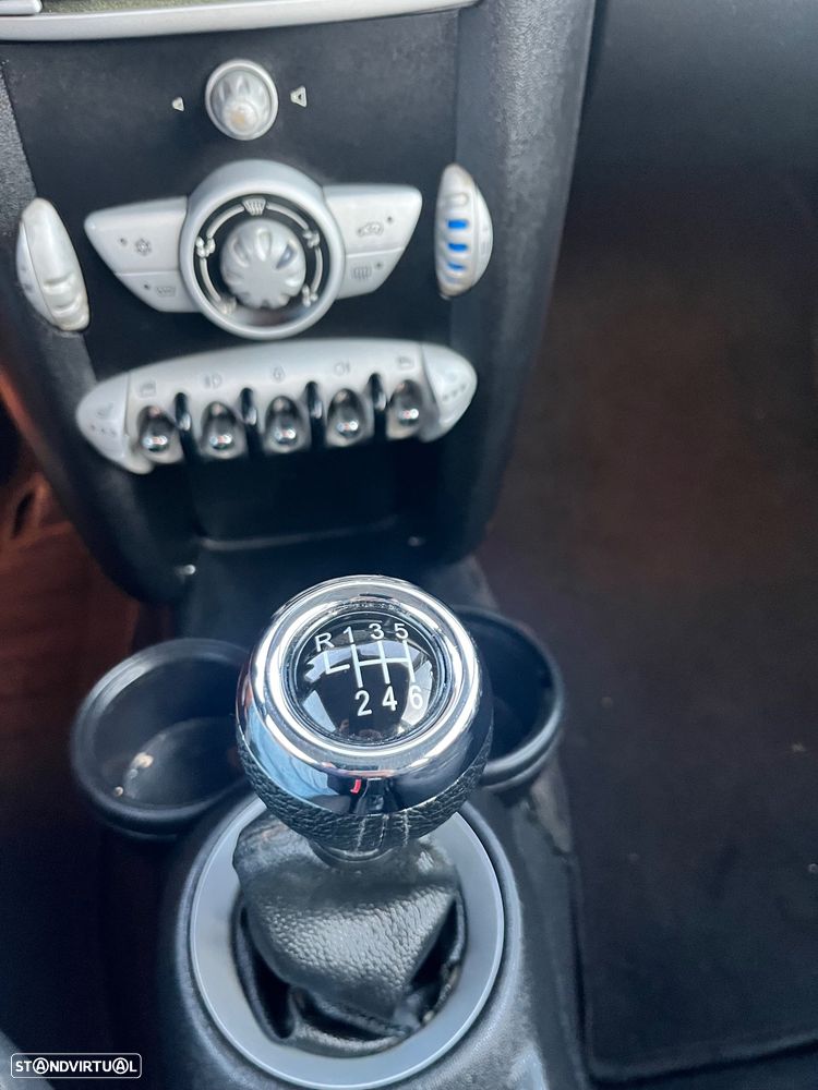 MINI 3 Portas Cooper D - 10
