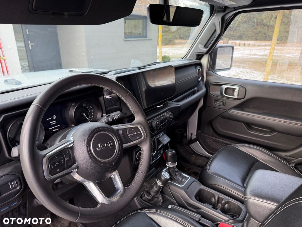 Jeep Wrangler - 6