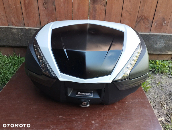 kufer centralny KAWASAKI FZ8 GTR VERSYS NINJA