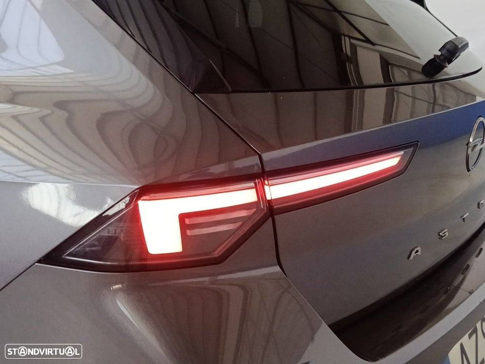 Opel Astra 1.5 D Elegance Aut. - 26