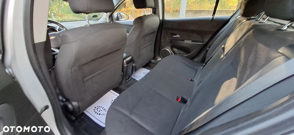 Chevrolet Cruze 1.8 LT+ - 31