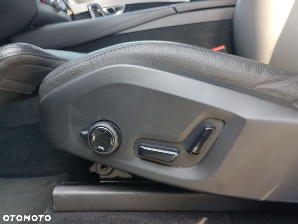 Volvo XC 90 - 16