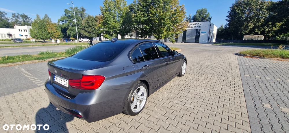 BMW Seria 3 330i xDrive - 3