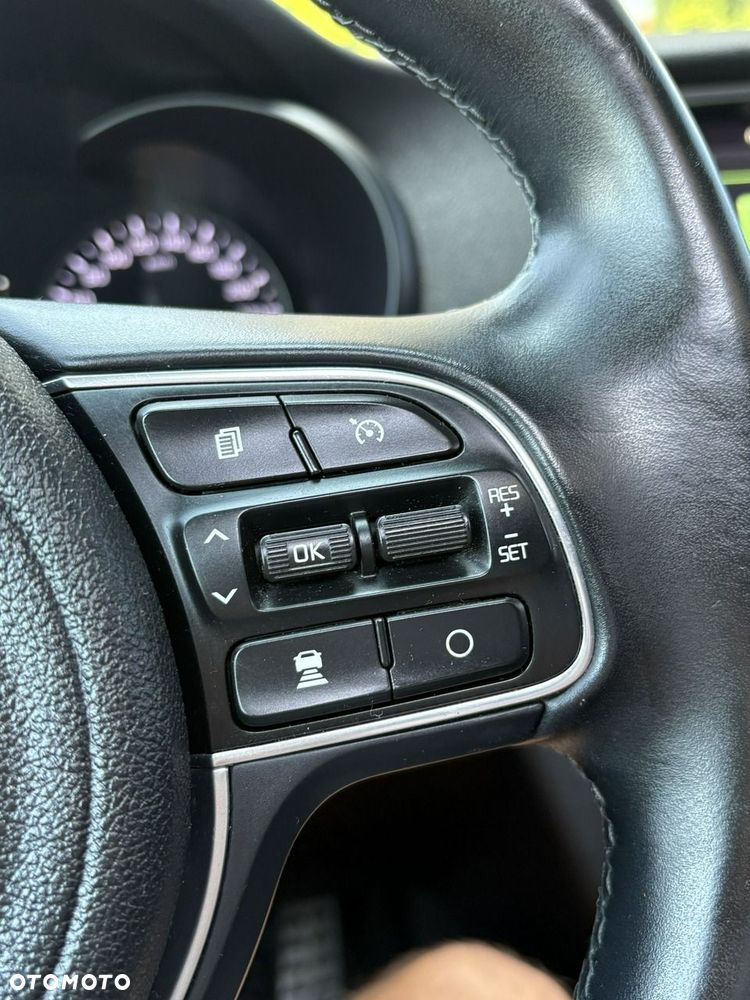 Kia Optima - 28